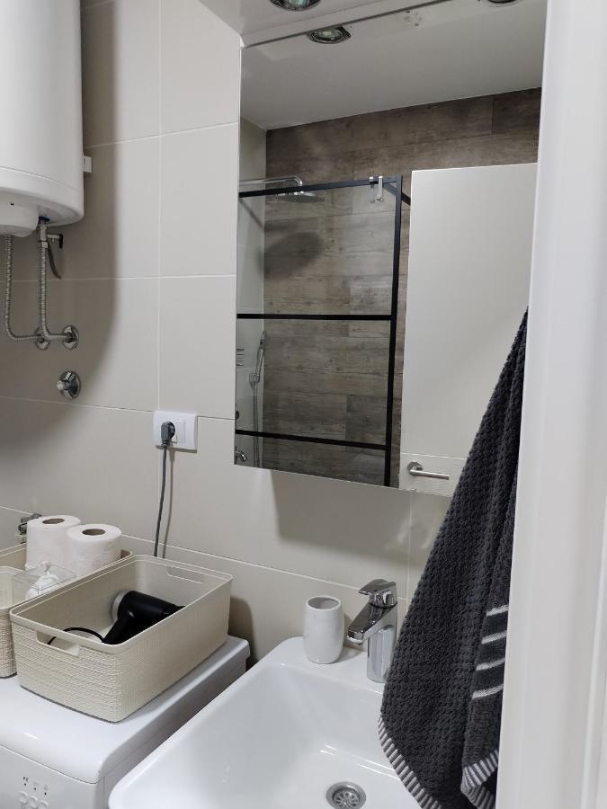 Appartamento City Lights Lux Belgrado Esterno foto