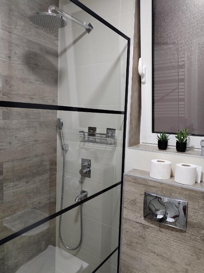 Appartamento City Lights Lux Belgrado Esterno foto