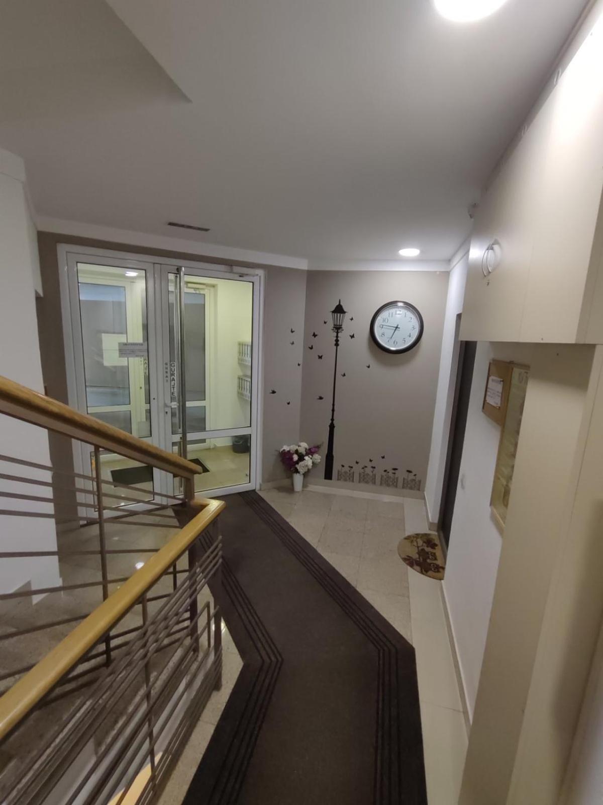 Appartamento City Lights Lux Belgrado Esterno foto