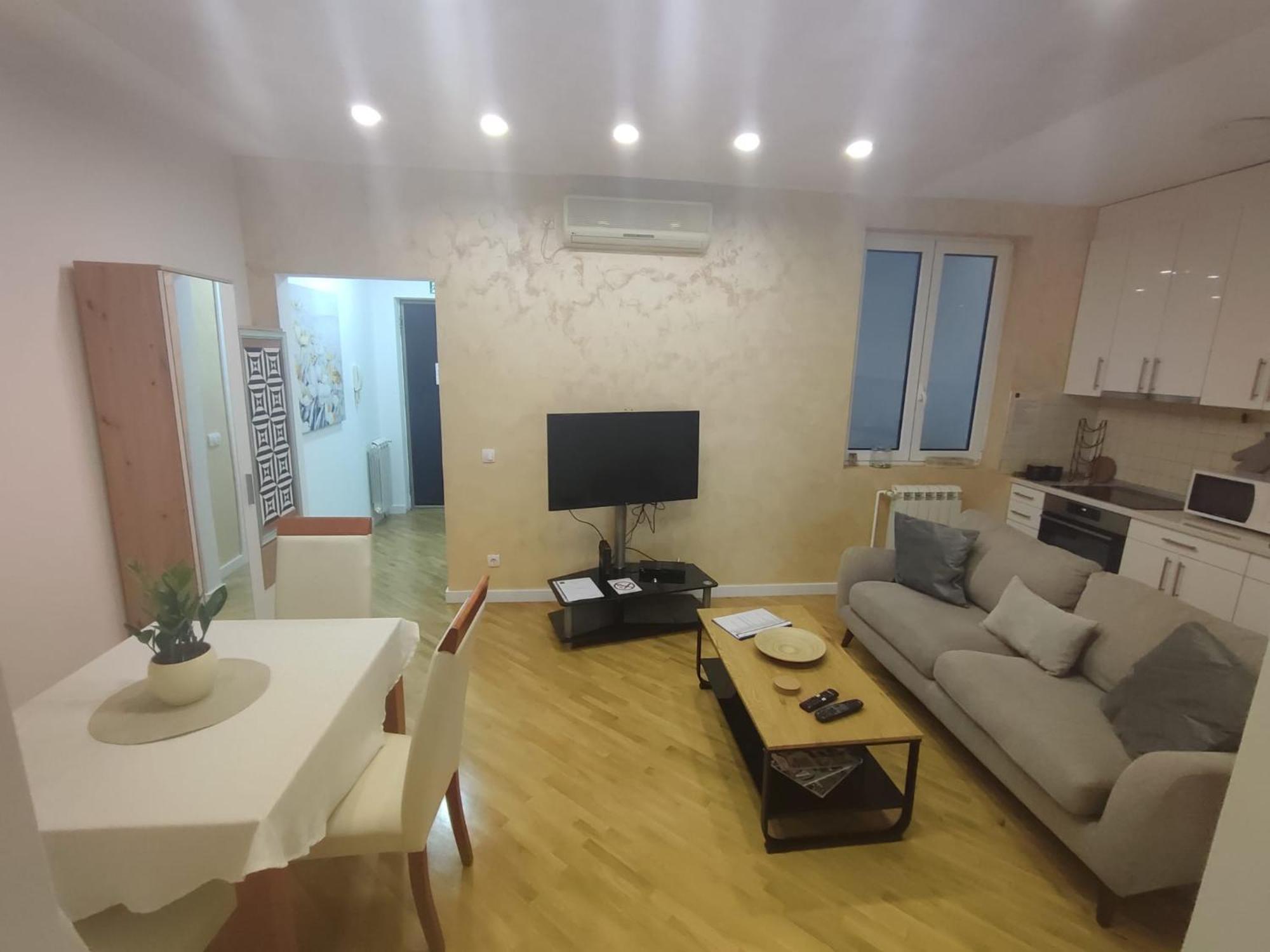 Appartamento City Lights Lux Belgrado Esterno foto